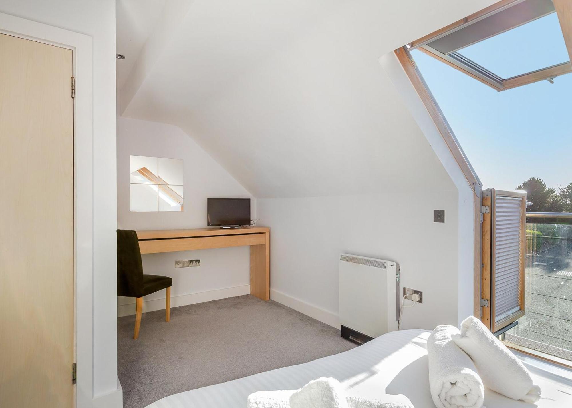 Bay Retreat Villas Saint Merryn Room photo